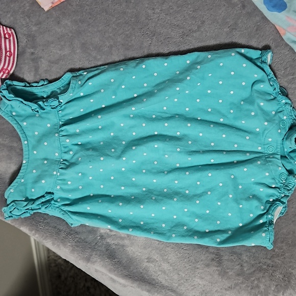 Bundle of 4 Adorable Romper / Dresses 6 month - Picture 4 of 6